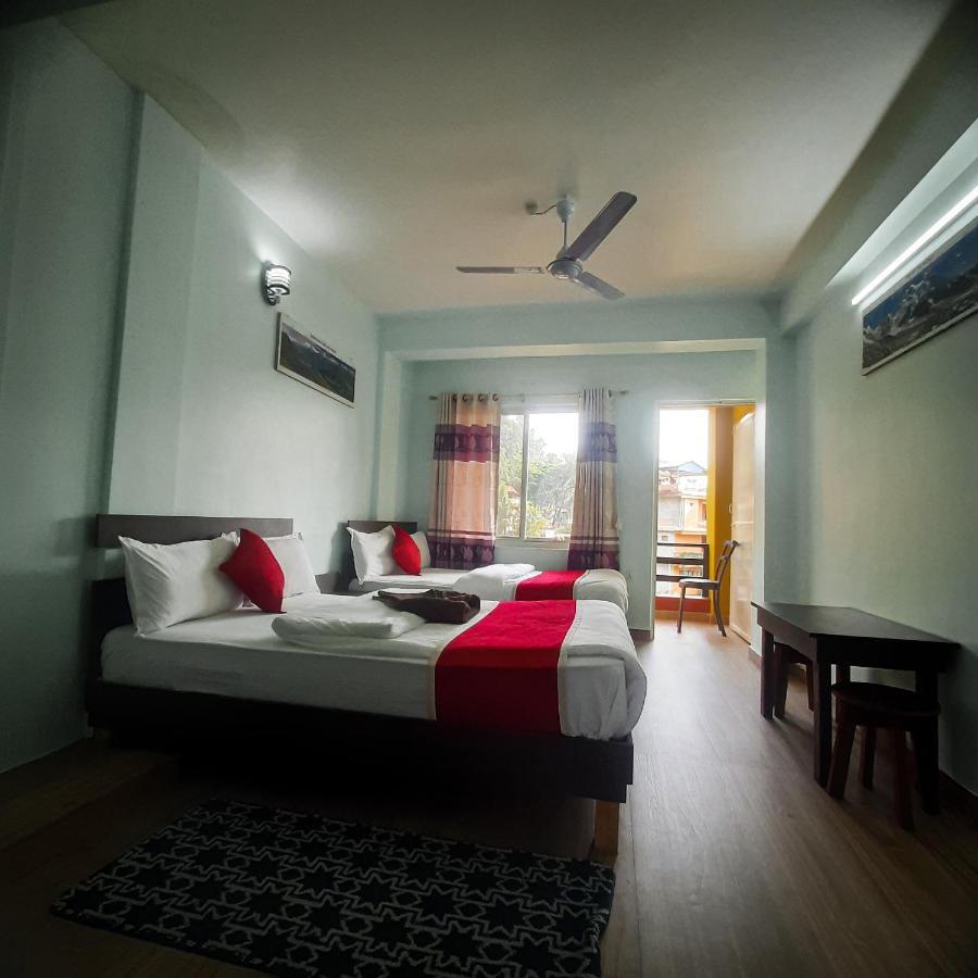 Hotel Elite Pokhara Ngoại thất bức ảnh